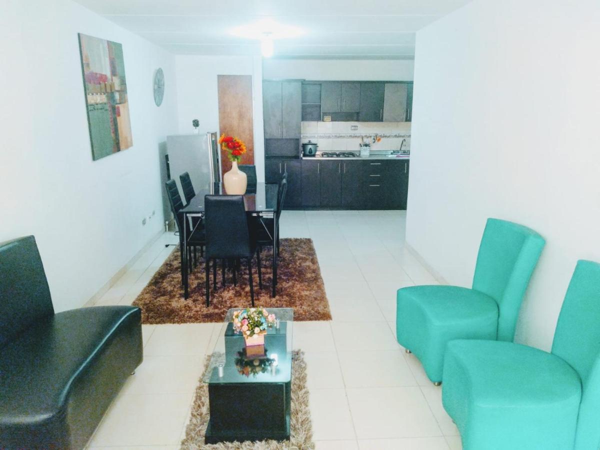 E2 Comodo Y Amplio Apartamento En Laureles Estadio 120 Mts2 Medellín Kültér fotó