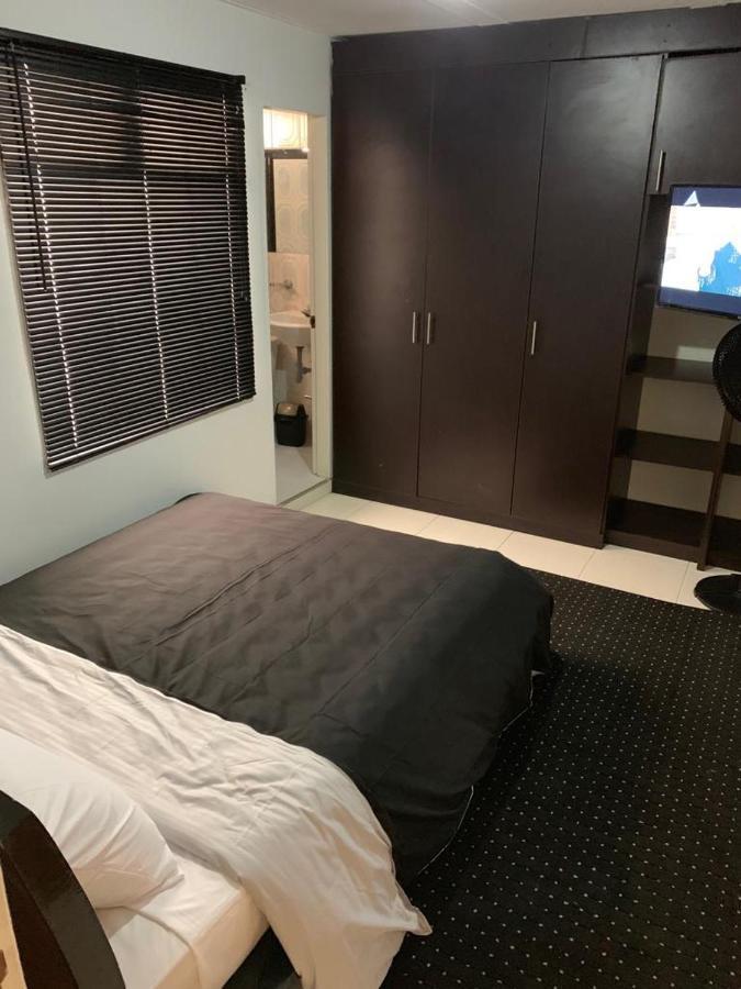 E2 Comodo Y Amplio Apartamento En Laureles Estadio 120 Mts2 Medellín Kültér fotó