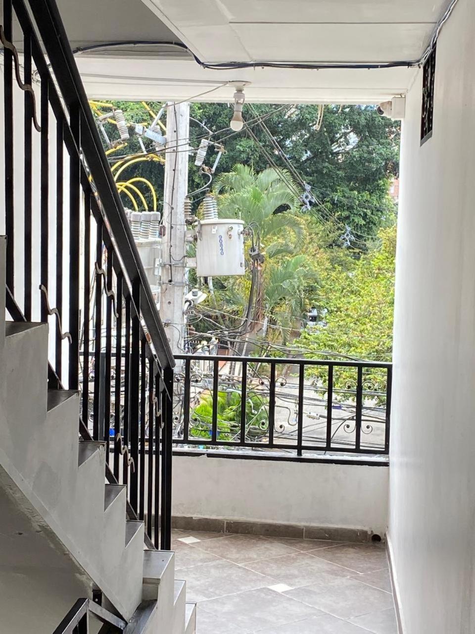 E2 Comodo Y Amplio Apartamento En Laureles Estadio 120 Mts2 Medellín Kültér fotó