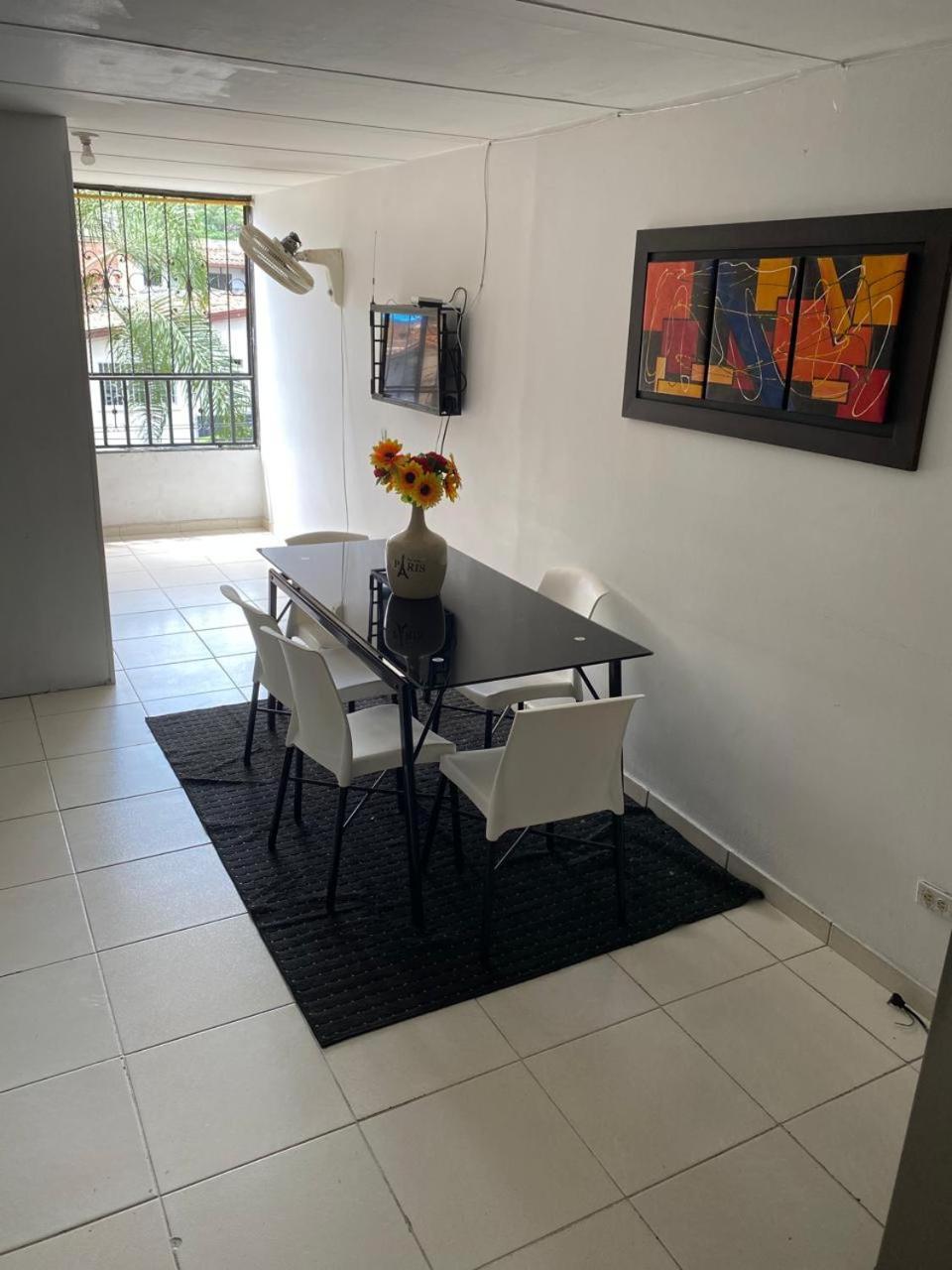 E2 Comodo Y Amplio Apartamento En Laureles Estadio 120 Mts2 Medellín Kültér fotó